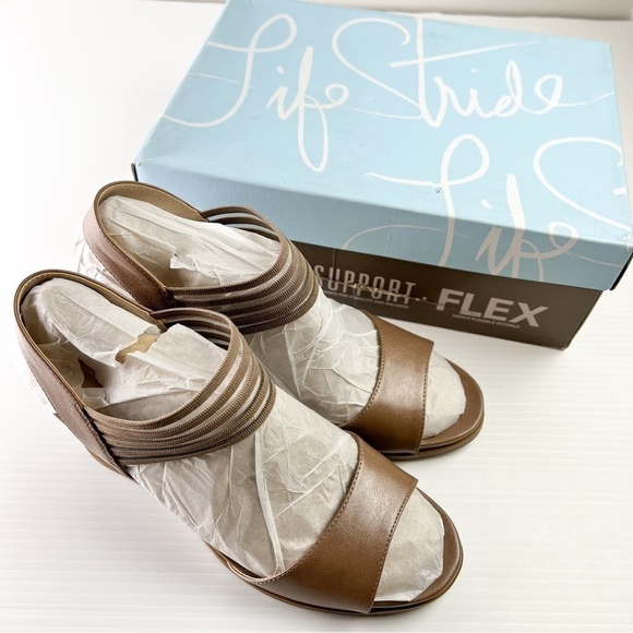 LifeStride Blaze Women's size 9.5 Beige Slingback Wedge Sandals - Picture 12 of 12